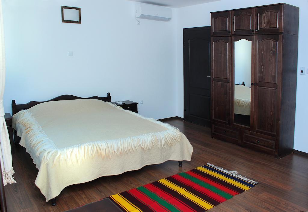 Topalovi Guest House Zlatograd Exterior photo
